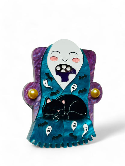 Vita da Fantasma - Fantasma Rilassato con Gatto e Tazza Marshmallows
