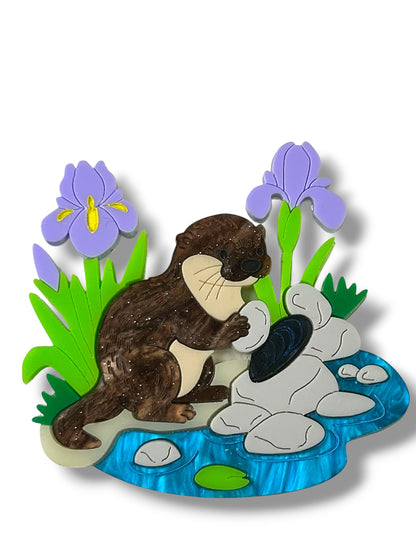 A Quiet Life - Spilla Lontra con Conchiglia e Fiori