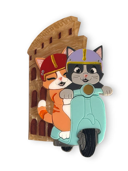 Meowtiful Italy - Gatti su Vespa Colosseo