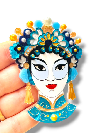 Echo Of The East - Spilla Maschera Donna Teatro Blu