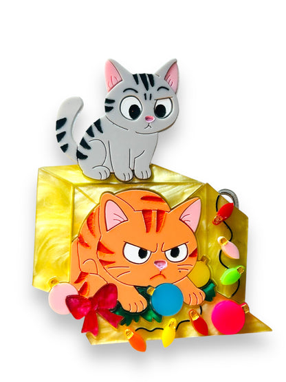 Meowy Christmas - Spilla Gatto in Agguato dentro Scatolone