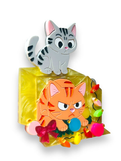 Meowy Christmas - Spilla Gatto in Agguato dentro Scatolone